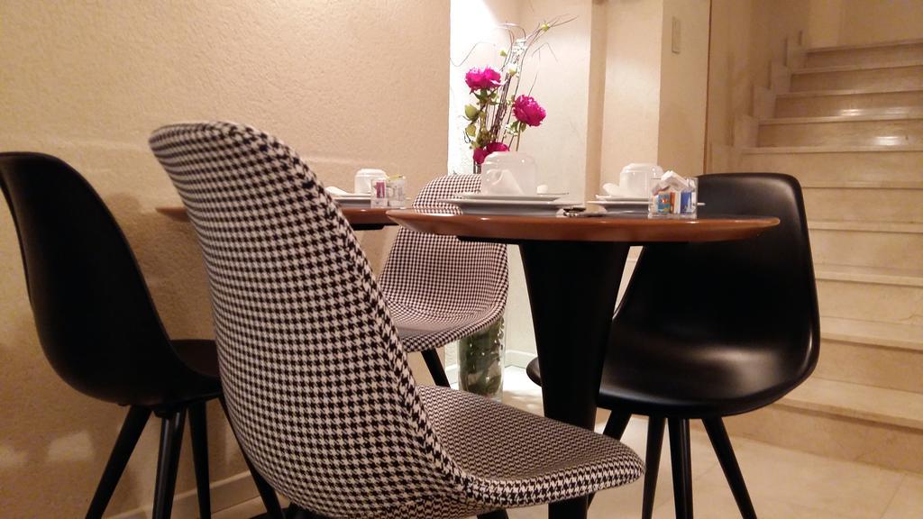 Hotel Western Anjou Lafayette Parigi