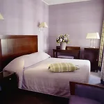 Western Anjou Lafayette 3*