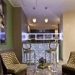 Western Anjou Lafayette Hotel 3*