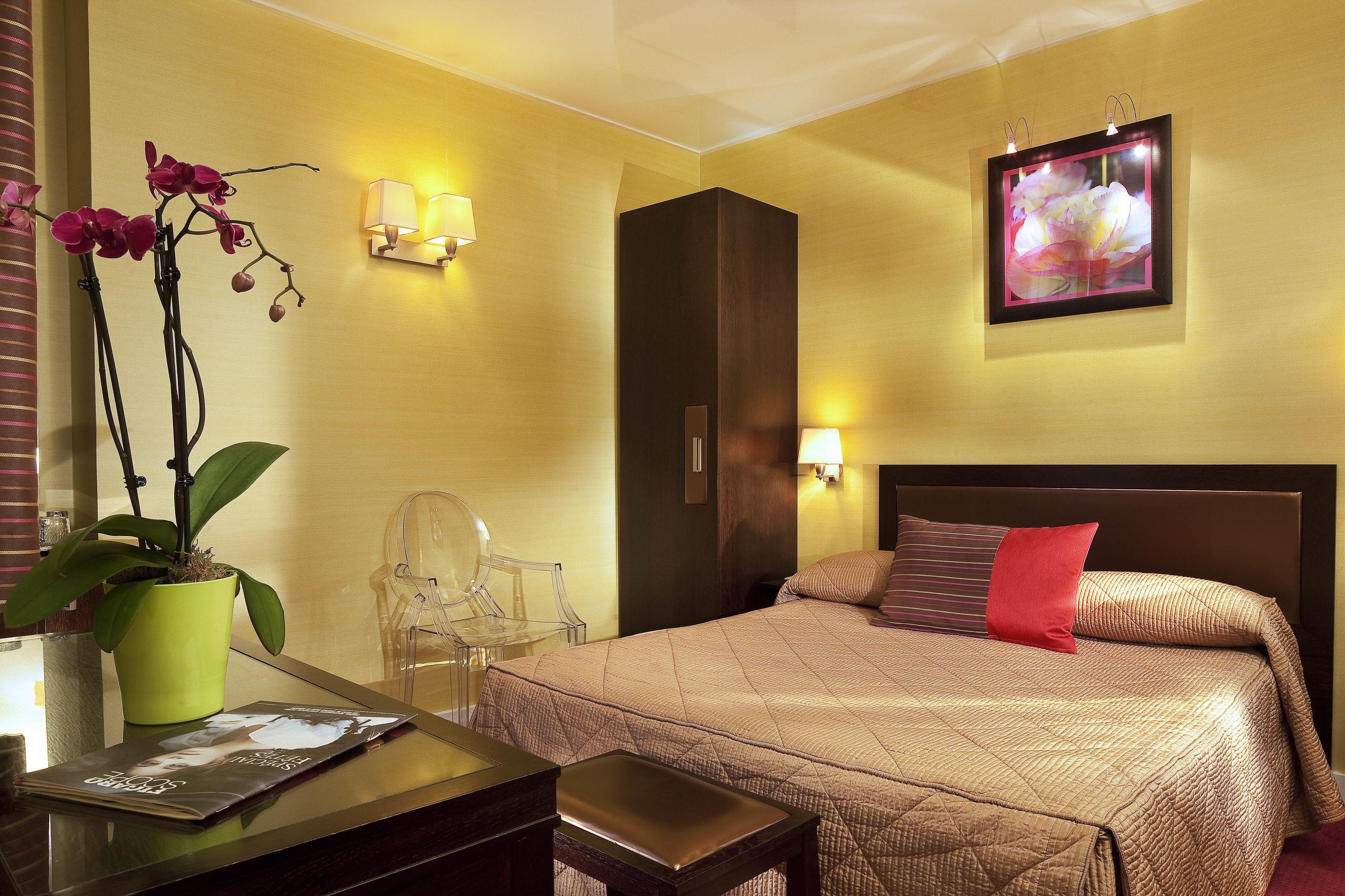 Hotel Western Anjou Lafayette Paris