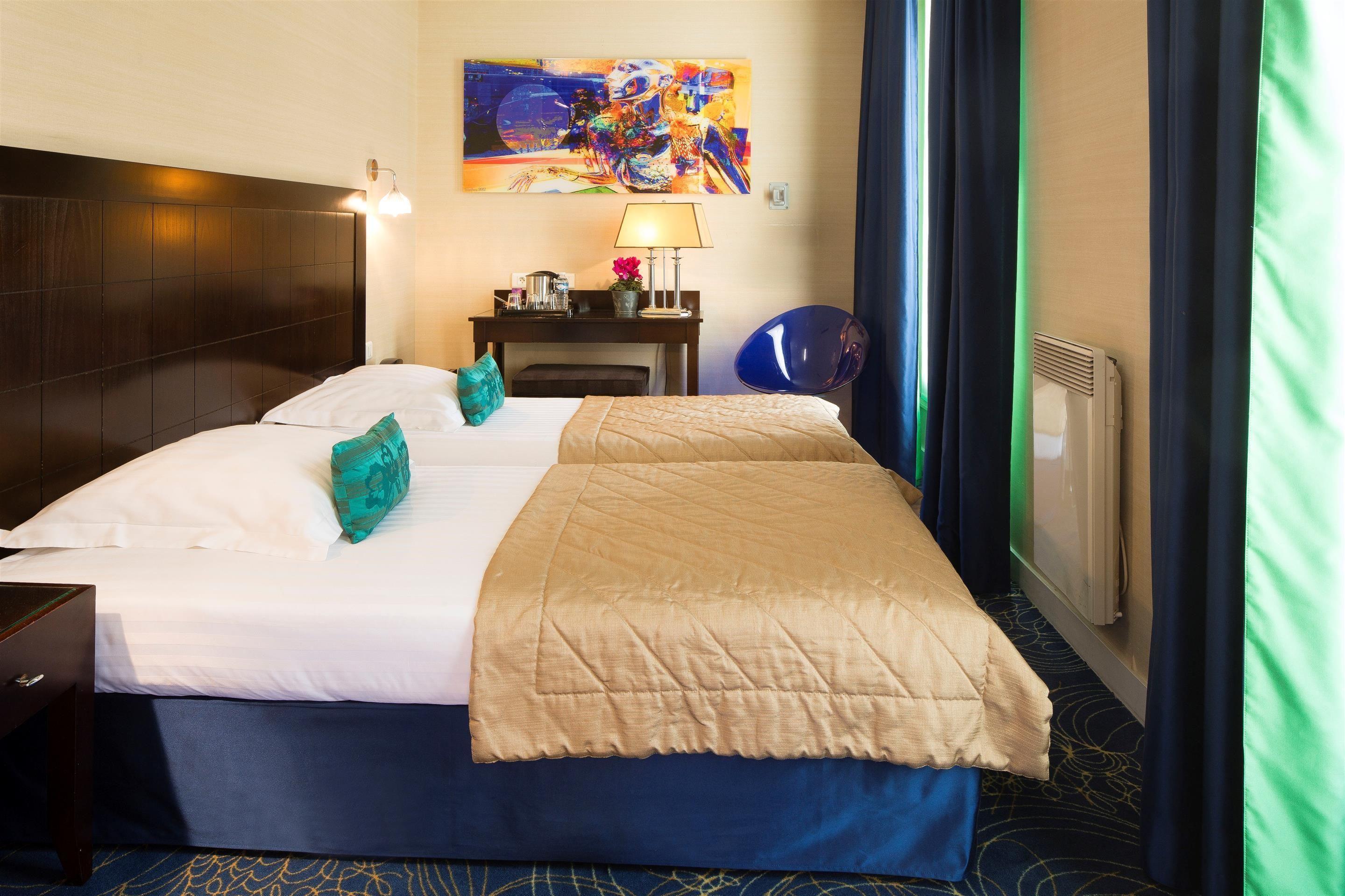 Western Anjou Lafayette 3* Parigi